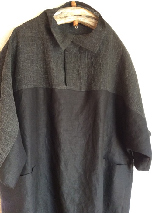 麻のワンピース